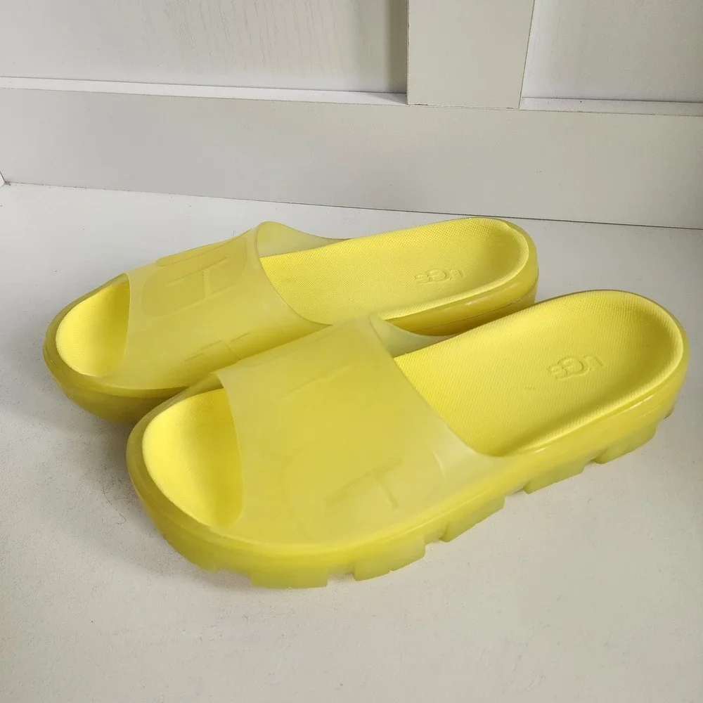 UGG Women's Size 8 Jella Clear Slide Neon Bright Yellow Translucent Sandal Slide